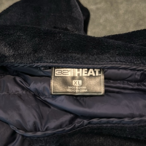 Ladies Navy Jacket, XL, 32 Degree Heat. - Picture 6 of 8